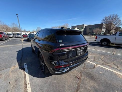 New 2026 Lincoln Nautilus Reserve image 5