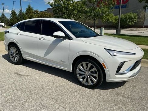 Used 2026 Buick Envista Avenir FWD image 2