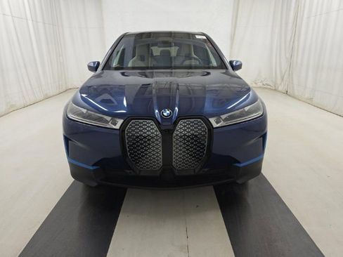 Used 2024 BMW iX xDrive50 w/ Premium Package AWD/4WD image 2