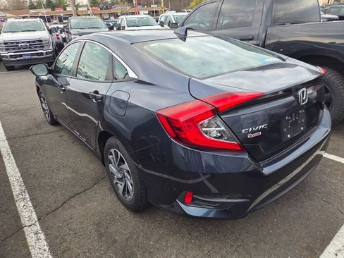 Used 2017 Honda Civic EX image 3