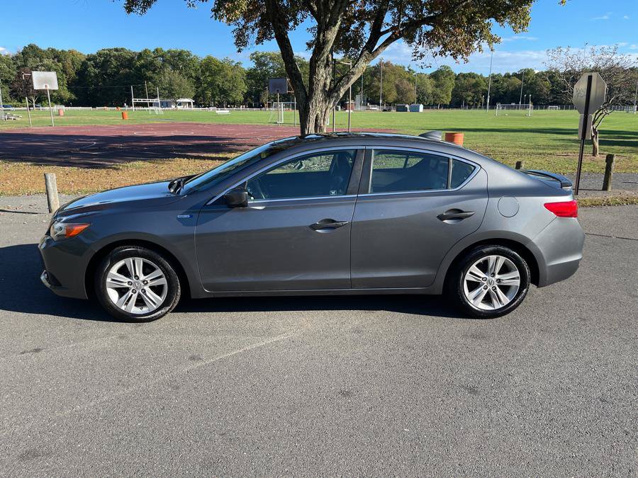 Used 2013 Acura ILX w/ Technology Package FWD image 30