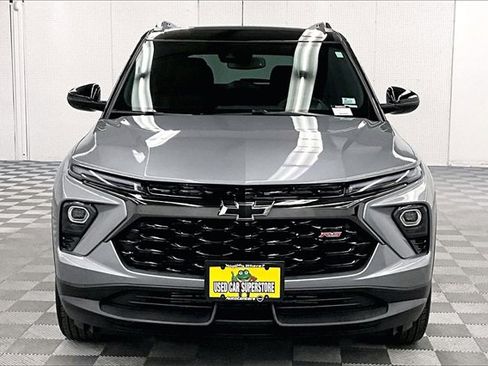 Used 2025 Chevrolet TrailBlazer RS w/ Convenience Package image 3