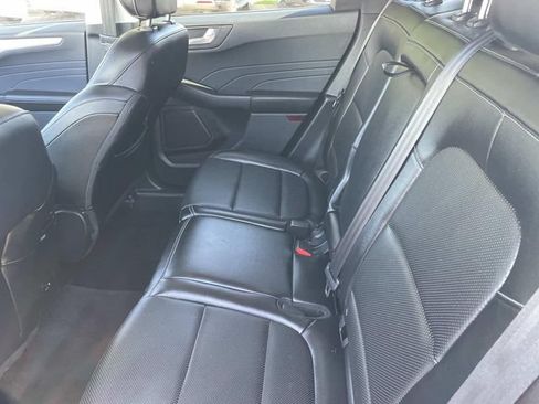 Certified 2022 Ford Escape SEL AWD/4WD image 32