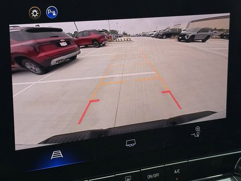 Certified 2025 Chevrolet Colorado W/T RWD image 13