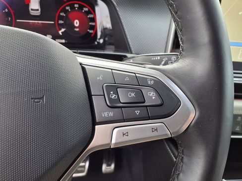 Used 2025 Volkswagen Atlas Cross Sport SEL Premium R-Line image 26