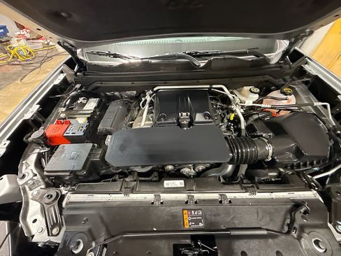 Used 2024 GMC Canyon Elevation w/ Elevation Premium Package image 30