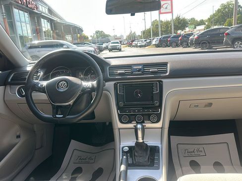 Used 2019 Volkswagen Passat 2.0T Wolfsburg w/ Wheels & Sunroof Package FWD image 14