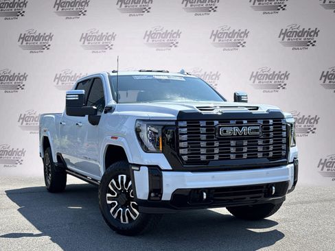 Used 2026 GMC Sierra 2500 Denali Ultimate AWD/4WD image 2