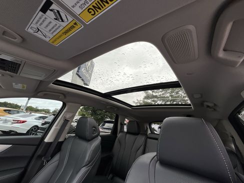 Certified 2025 Acura MDX SH-AWD w/ Technology Package image 25