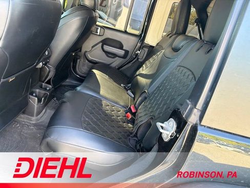 Used 2023 Jeep Wrangler Unlimited Sport AWD/4WD image 10