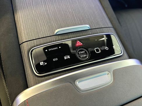 Used 2022 Mercedes-Benz EQS 580 4MATIC Sedan image 14