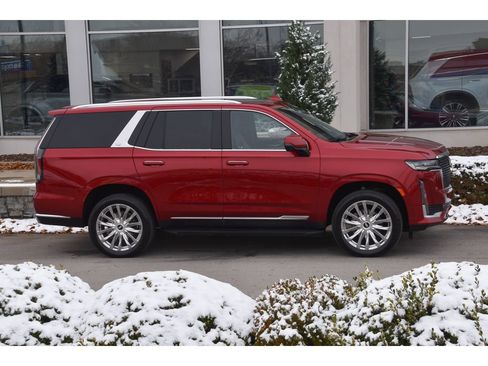 Certified 2024 Cadillac Escalade Premium Luxury image 3