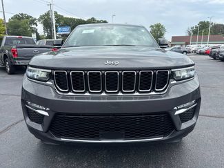 Used 2024 Jeep Grand Cherokee Limited 4xe AWD/4WD video 3