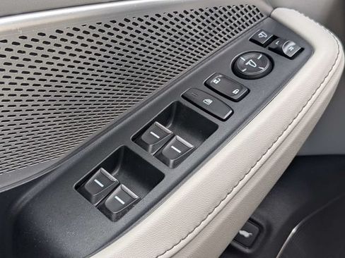 Used 2023 Acura MDX w/ Technology Package FWD image 30