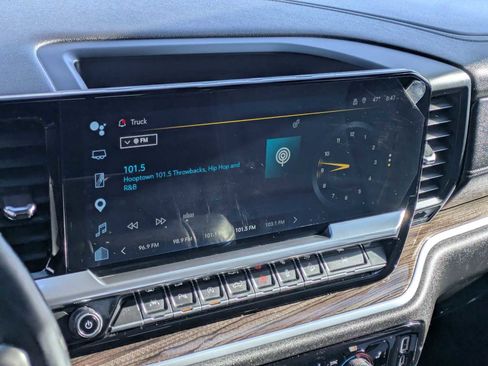 Used 2022 Chevrolet Silverado 1500 RST w/ Convenience Package II image 31