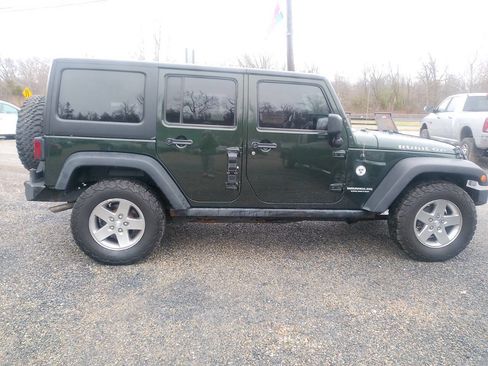 Used 2011 Jeep Wrangler Unlimited Rubicon w/ Dual Top Group image 16