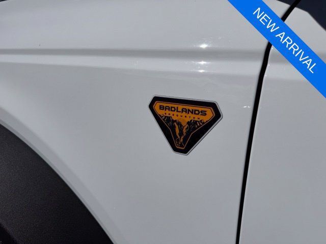 Used 2023 Ford Bronco Badlands w/ Sasquatch Package AWD/4WD image 5