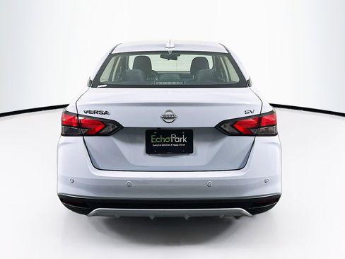 Used 2024 Nissan Versa SV FWD image 7