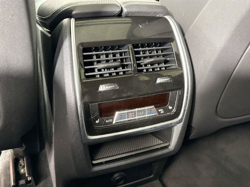Used 2019 BMW X5 xDrive40i w/ Premium Package 2 AWD/4WD image 35