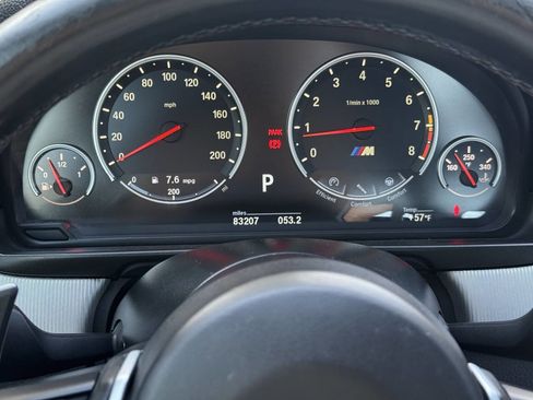 Used 2014 BMW M5 image 23