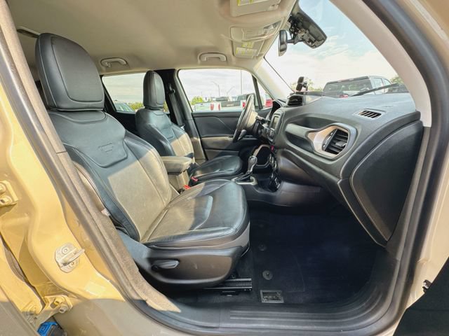 Used 2015 Jeep Renegade Limited AWD/4WD image 28