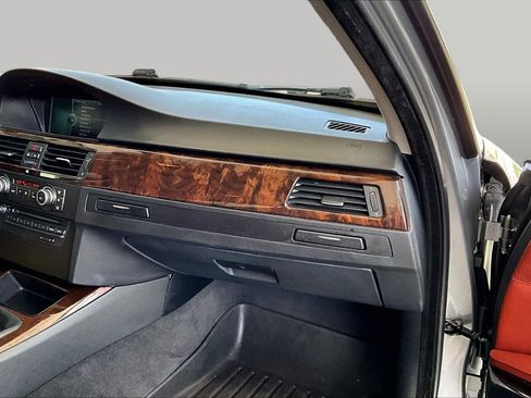 Used 2010 BMW 328i Sedan RWD image 20