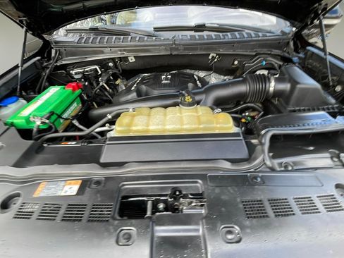 Used 2019 Lincoln Navigator L Reserve image 21