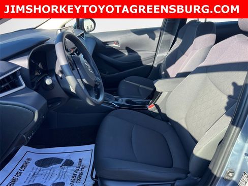 Used 2021 Toyota Corolla LE image 11