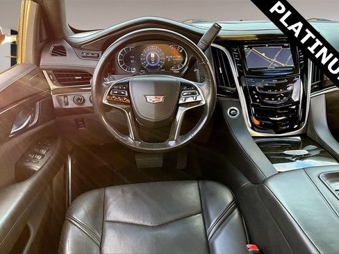 Used 2019 Cadillac Escalade Platinum image 5