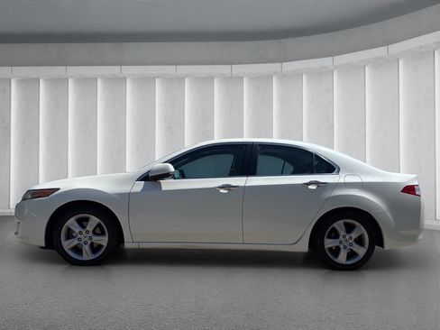 Used 2010 Acura TSX Sedan FWD image 2