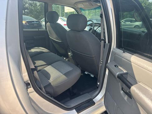 Used 2004 Ford Explorer Sport Trac 2WD image 15