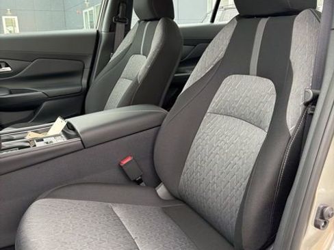 New 2026 Nissan Sentra SV w/ SV Convenience Package image 8