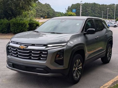 New 2026 Chevrolet Equinox LT FWD image 5