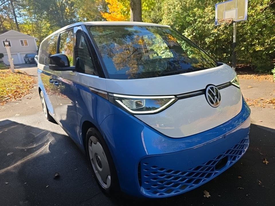 Used 2025 Volkswagen ID. Buzz 1st Edition AWD/4WD image 5