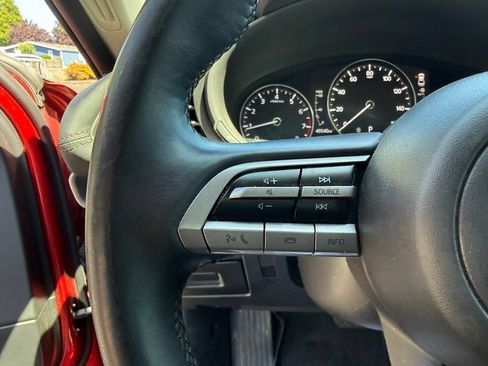Used 2021 MAZDA MAZDA3 s FWD image 11