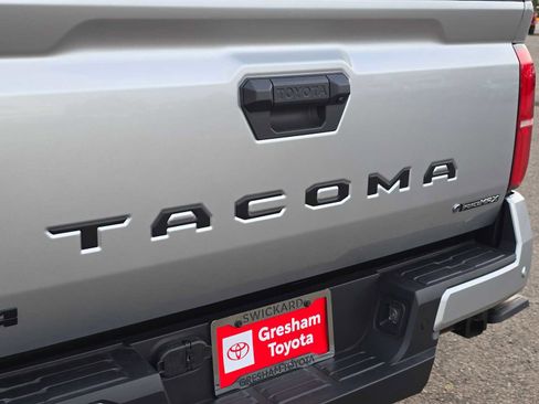 New 2025 Toyota Tacoma TRD Off-Road AWD/4WD image 18
