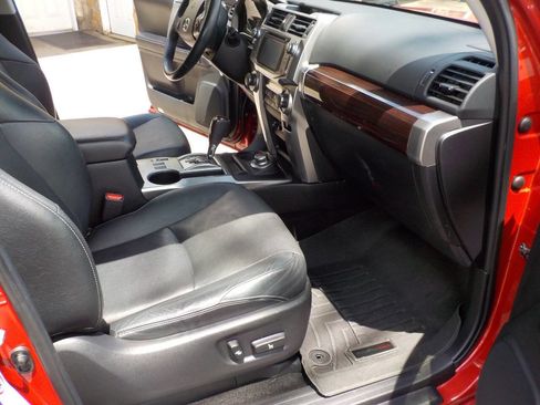 Used 2016 Toyota 4Runner Limited AWD/4WD image 14