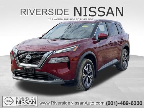 Certified 2023 Nissan Rogue SV image 1