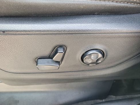 Used 2021 RAM 1500 Big Horn RWD image 17