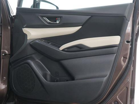 Used 2021 Subaru Ascent Premium w/ Convenience Package image 9