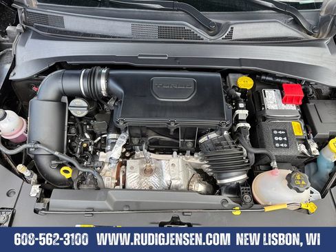 Used 2025 Jeep Compass Latitude w/ Sun & Sound Group AWD/4WD image 21