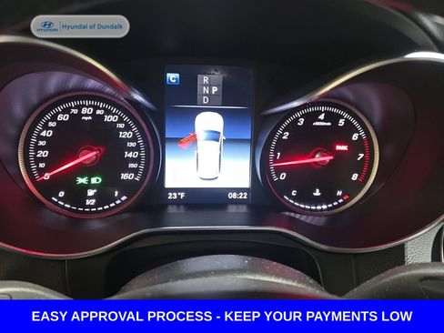 Used 2018 Mercedes-Benz GLC 300 4MATIC w/ Premium Package image 11