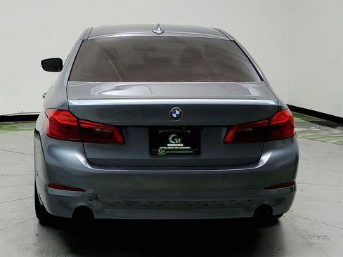 Used 2019 BMW 530i w/ Convenience Package image 6