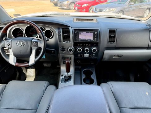 Used 2017 Toyota Sequoia Platinum AWD/4WD image 13