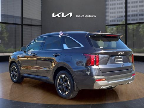 Used 2025 Kia Sorento S w/ Panoramic Sunroof Package FWD image 15