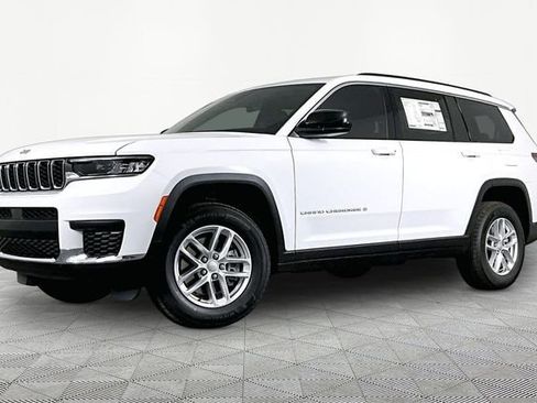 New 2026 Jeep Grand Cherokee L Laredo AWD/4WD image 1