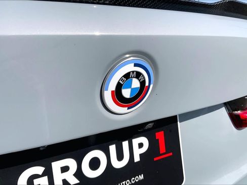 Used 2022 BMW M3 Competition w/ M Carbon Exterior Package AWD/4WD image 31