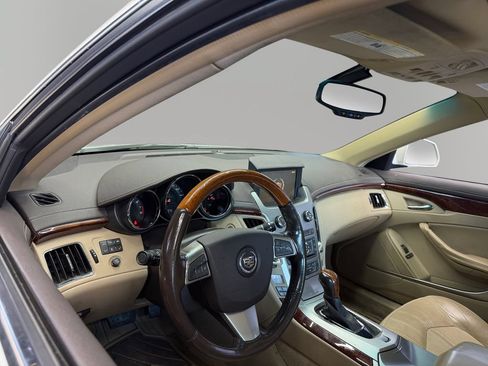 Used 2011 Cadillac CTS Premium RWD image 16