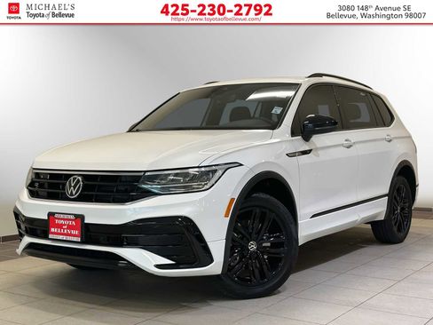 Used 2022 Volkswagen Tiguan SE R-Line AWD/4WD image 1