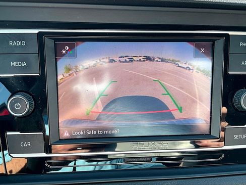 Used 2019 Volkswagen Jetta image 14